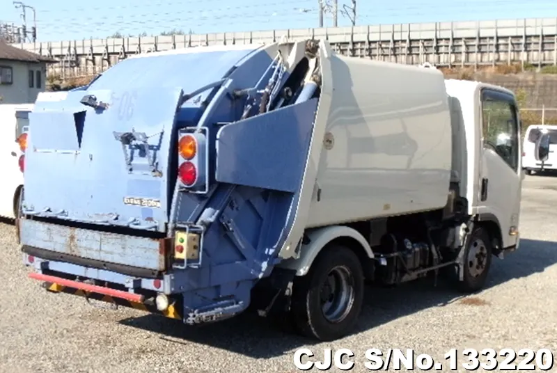 2009 Isuzu / Elf Stock No. 133220