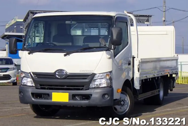 2018 Hino / Dutro Stock No. 133221