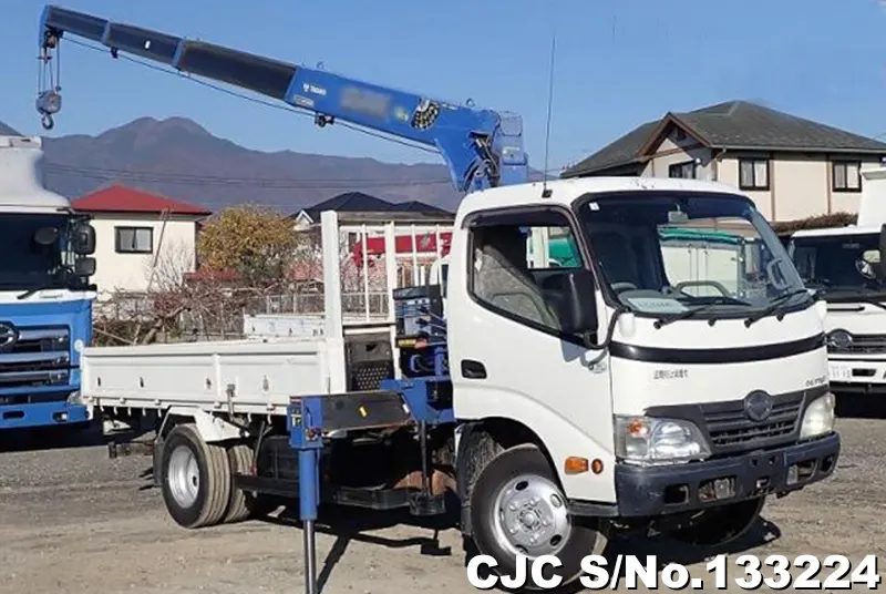 2010 Hino / Dutro Stock No. 133224