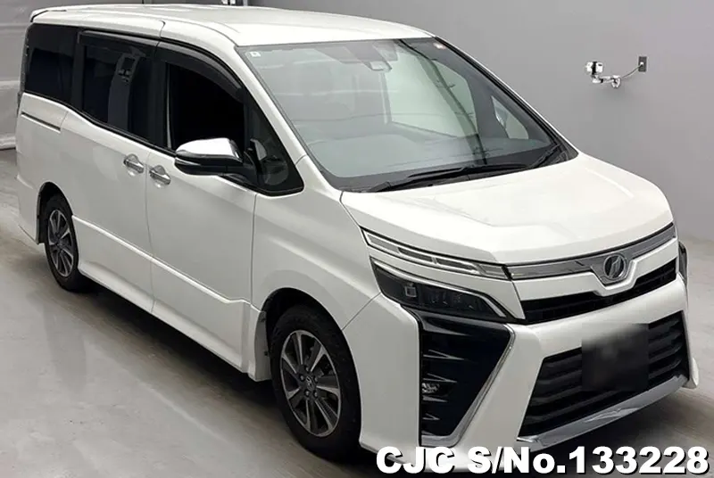 2018 Toyota / Voxy Stock No. 133228