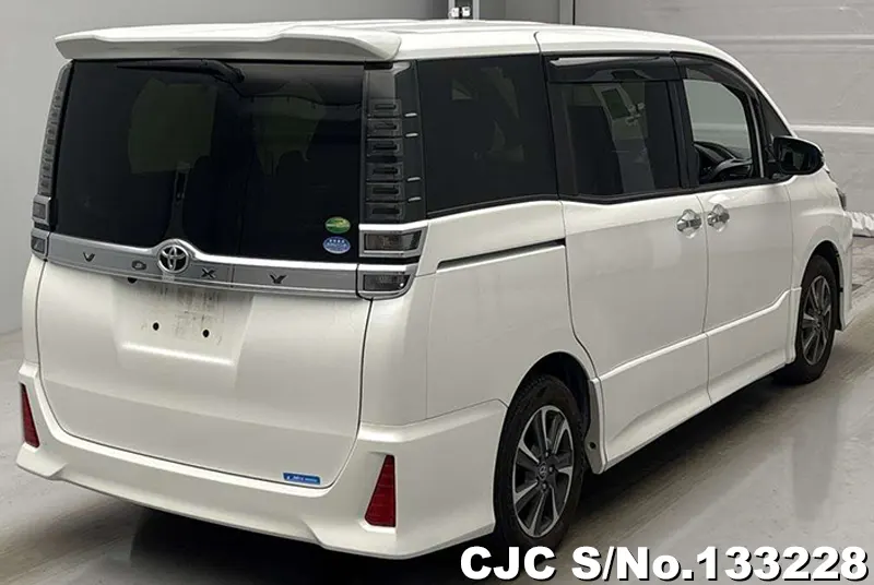 2018 Toyota / Voxy Stock No. 133228