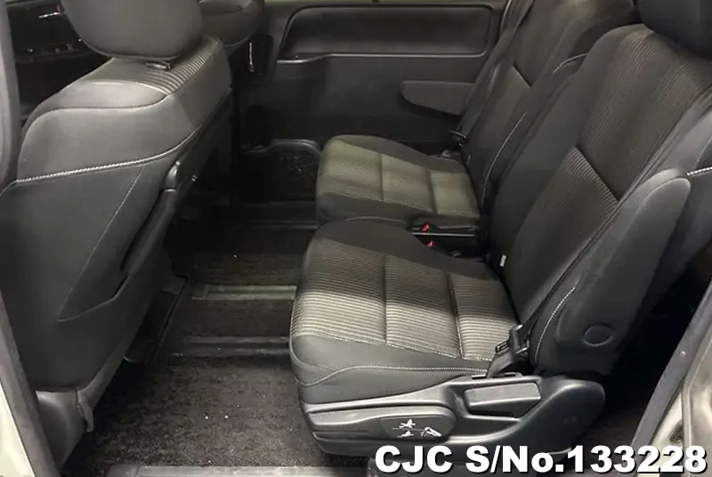 2018 Toyota / Voxy Stock No. 133228