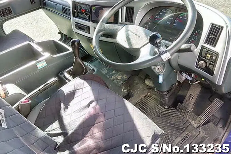 2005 Nissan / Condor Stock No. 133235