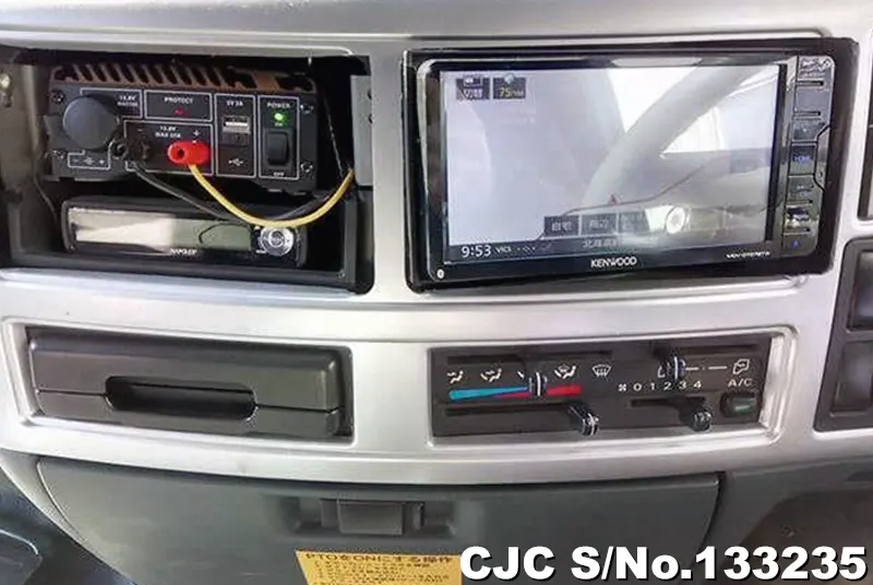 2005 Nissan / Condor Stock No. 133235