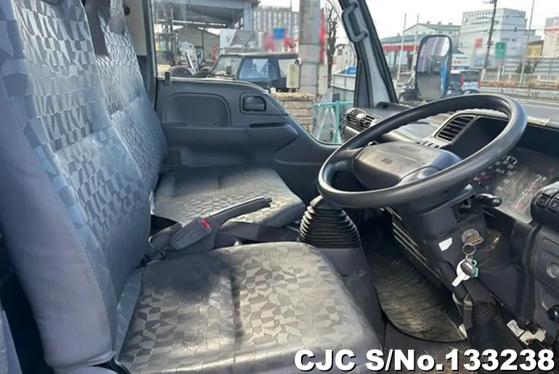 2006 Isuzu / Elf Stock No. 133238