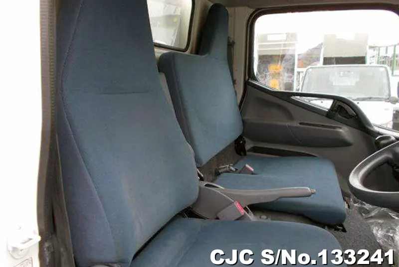 2015 Mitsubishi / Canter Stock No. 133241