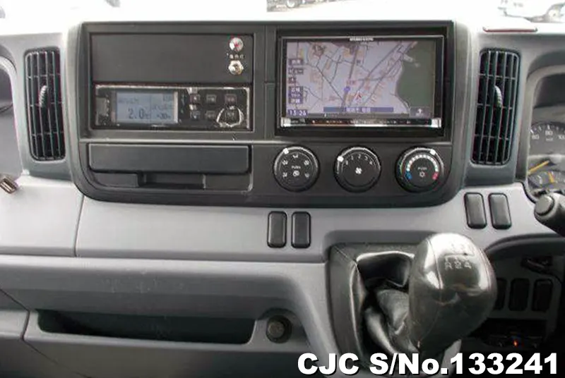 2015 Mitsubishi / Canter Stock No. 133241