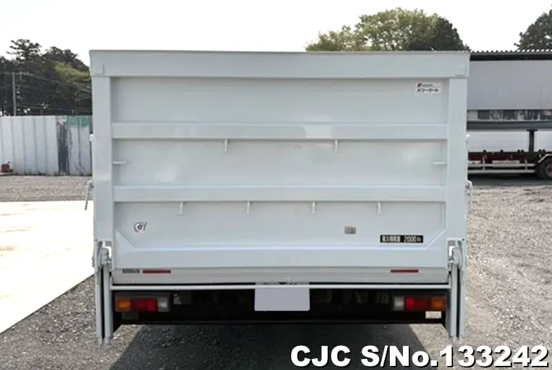 2016 Mitsubishi / Canter Stock No. 133242