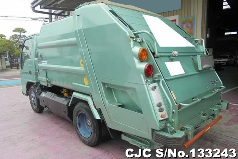 2002 Nissan / Atlas Stock No. 133243