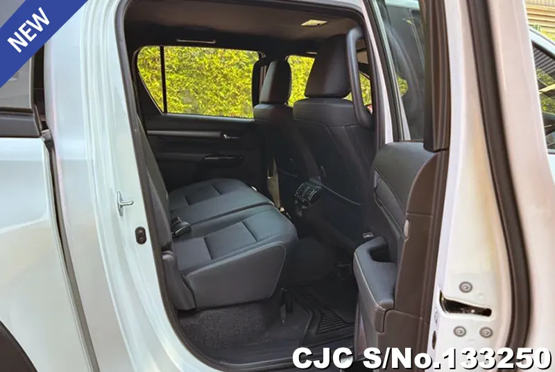 2025 Toyota / Hilux / Revo Rocco Stock No. 133250