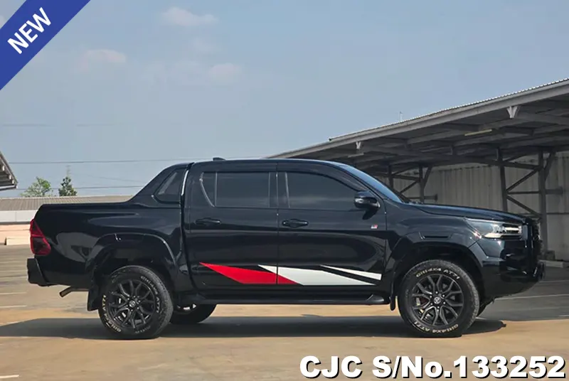 Toyota Hilux in Black for Sale Image 6