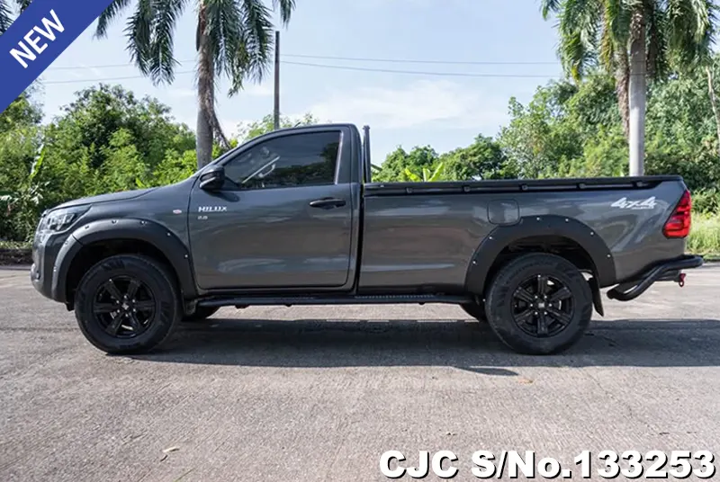 2020 Toyota / Hilux / Revo Stock No. 133253