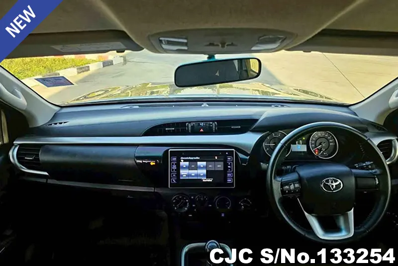 2018 Toyota / Hilux / Revo Stock No. 133254