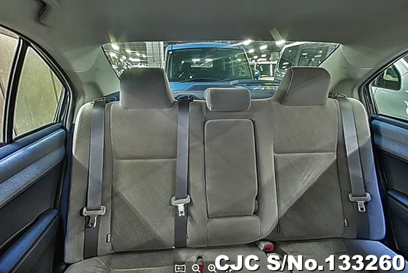 2013 Toyota / Corolla Axio Stock No. 133260