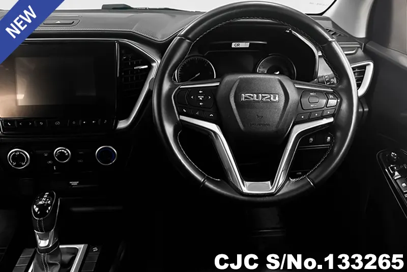 Isuzu D-Max in White for Sale Image 9