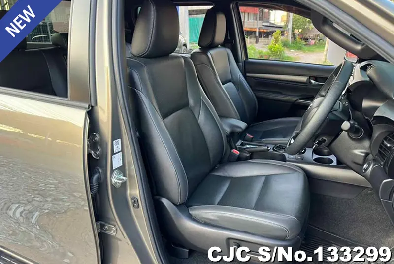 2021 Toyota / Hilux / Revo Rocco Stock No. 133299