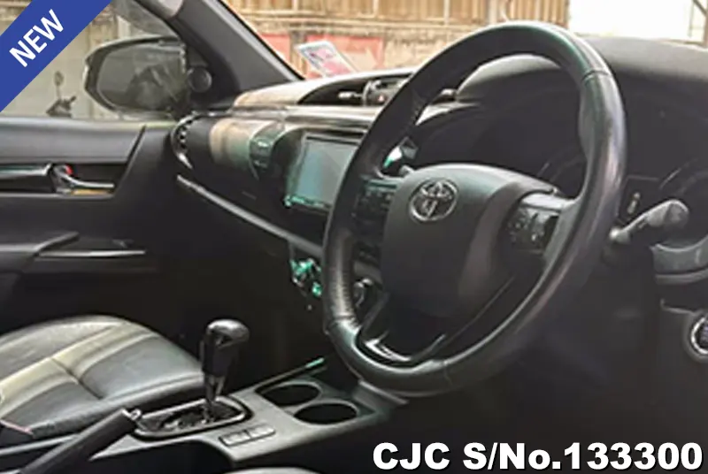 2019 Toyota / Hilux / Revo Rocco Stock No. 133300