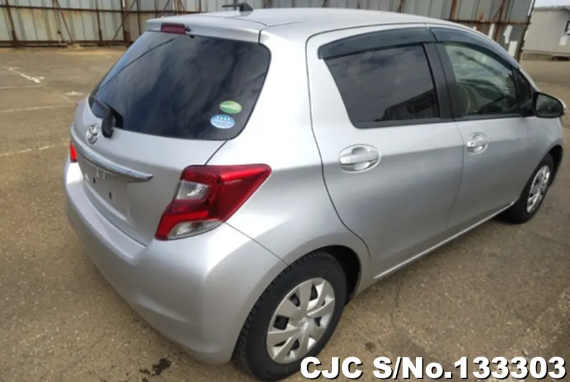 2016 Toyota / Vitz Stock No. 133303
