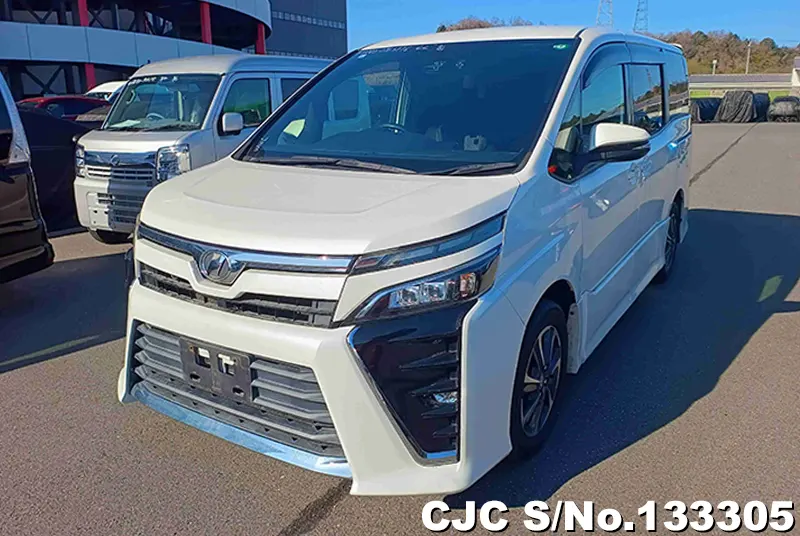 2017 Toyota / Voxy Stock No. 133305