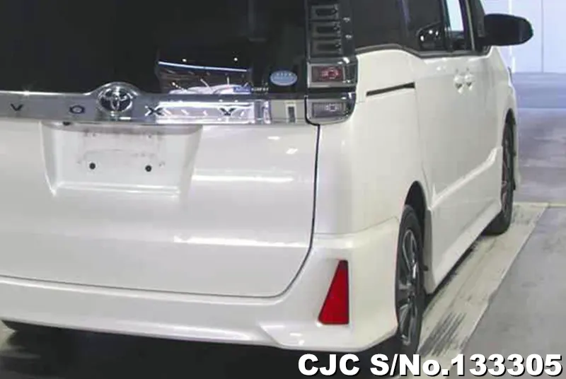 2017 Toyota / Voxy Stock No. 133305