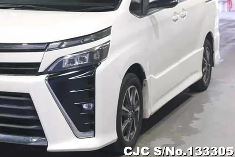 2017 Toyota / Voxy Stock No. 133305