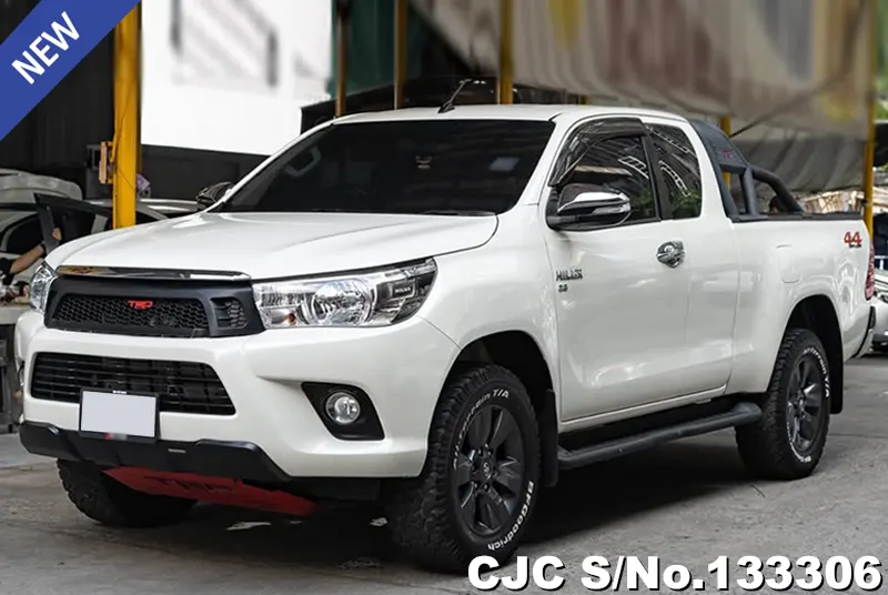 2017 Toyota / Hilux / Revo Stock No. 133306