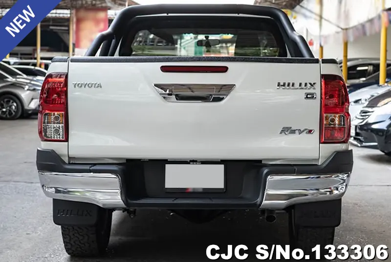 2017 Toyota / Hilux / Revo Stock No. 133306