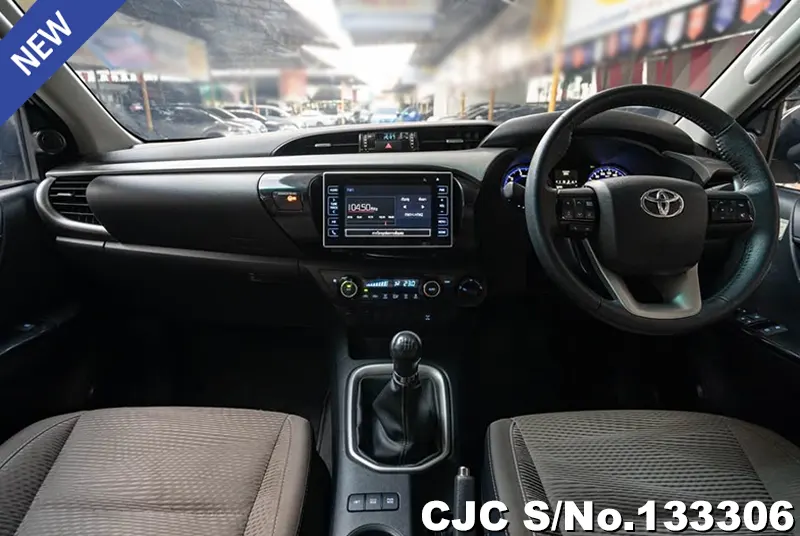 2017 Toyota / Hilux / Revo Stock No. 133306
