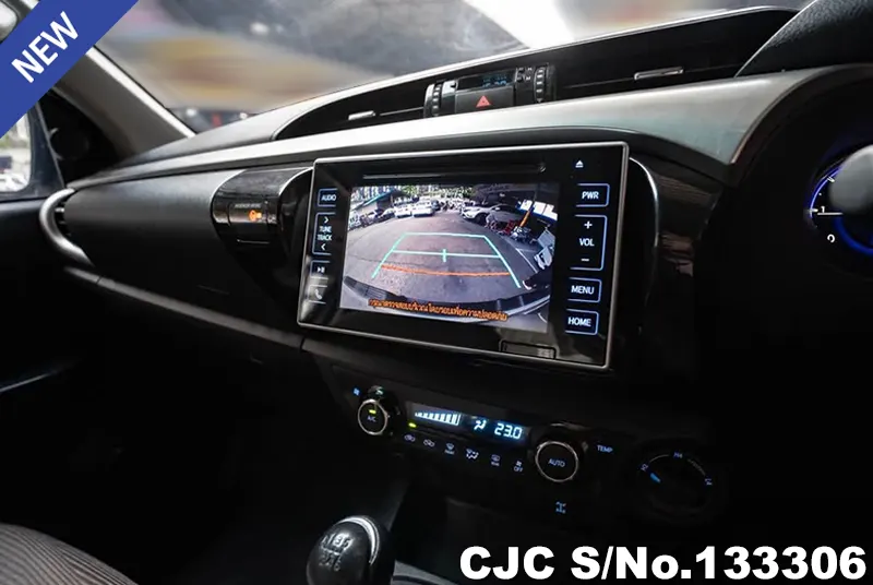 2017 Toyota / Hilux / Revo Stock No. 133306