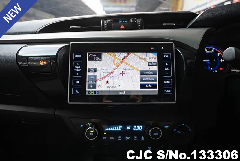 2017 Toyota / Hilux / Revo Stock No. 133306