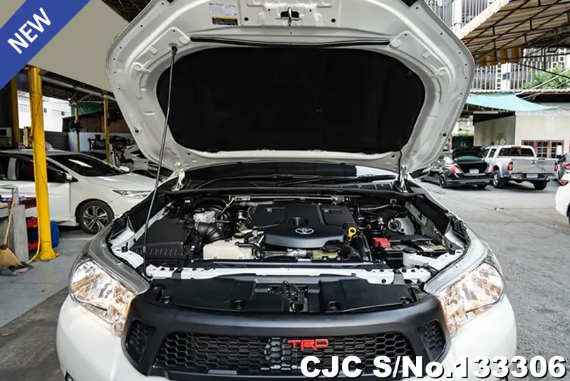 2017 Toyota / Hilux / Revo Stock No. 133306