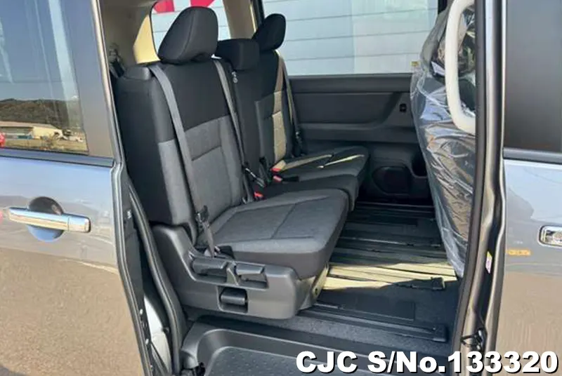 2026 Nissan / Serena Stock No. 133320