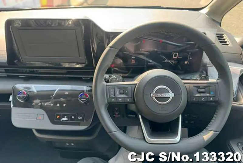 2026 Nissan / Serena Stock No. 133320