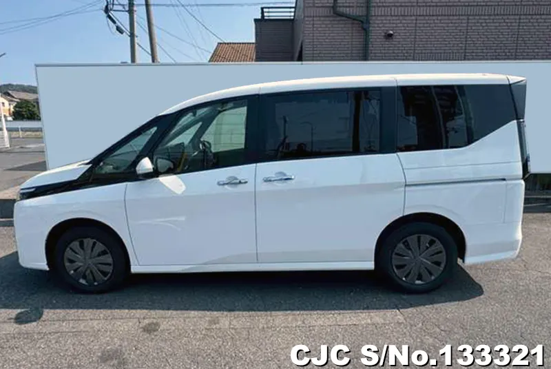 2026 Nissan / Serena Stock No. 133321