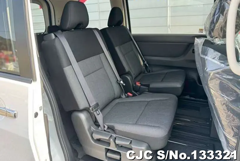 2026 Nissan / Serena Stock No. 133321