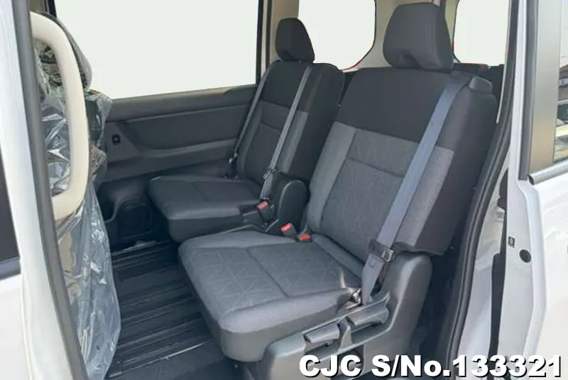 2026 Nissan / Serena Stock No. 133321