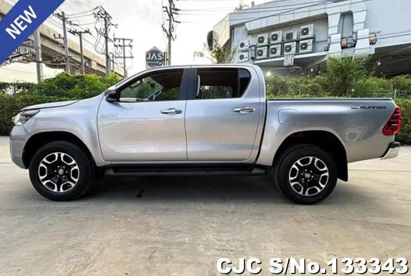 2020 Toyota / Hilux / Revo Stock No. 133343