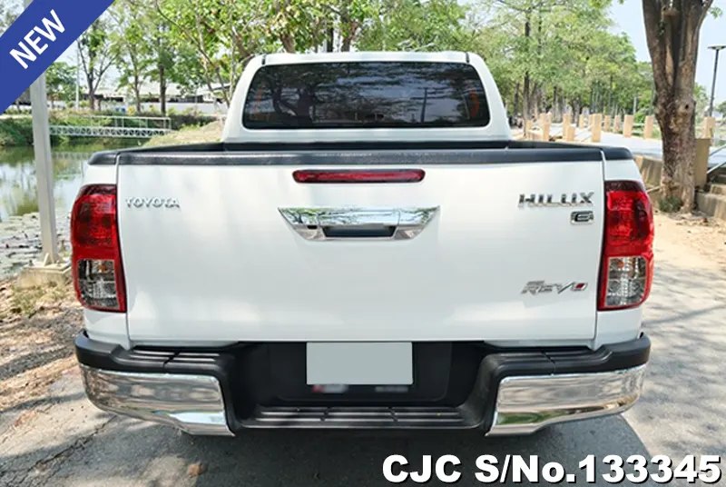 2017 Toyota / Hilux / Revo Stock No. 133345