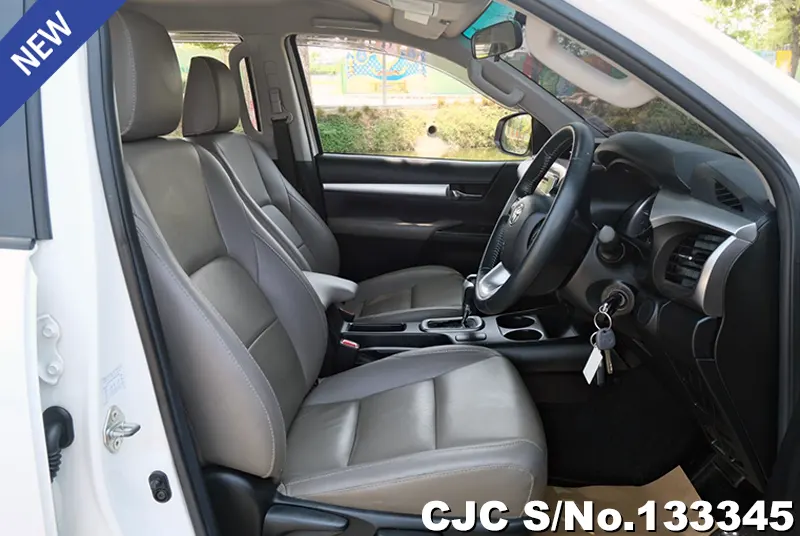 2017 Toyota / Hilux / Revo Stock No. 133345