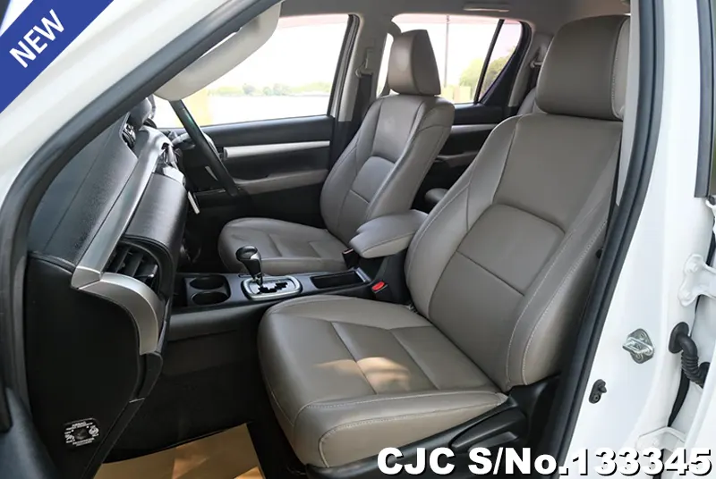 2017 Toyota / Hilux / Revo Stock No. 133345