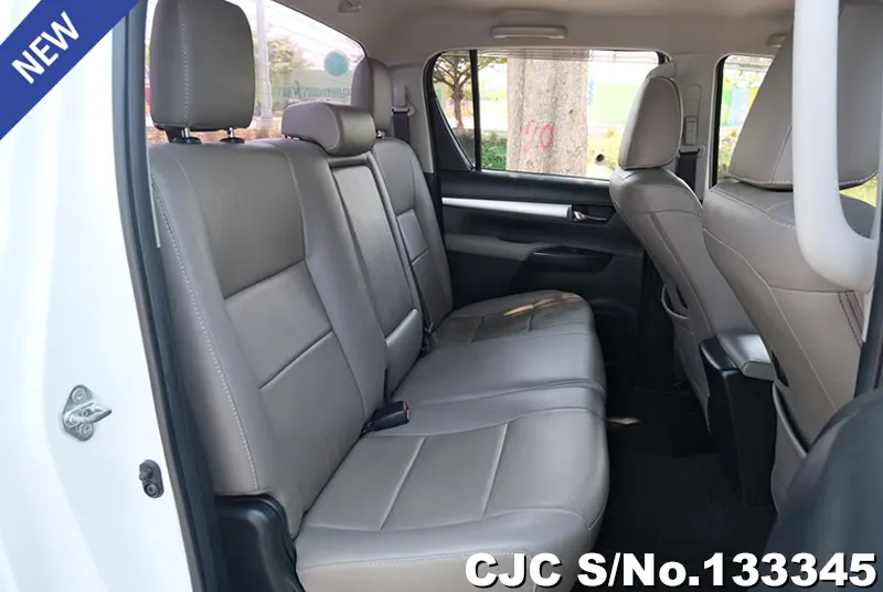 2017 Toyota / Hilux / Revo Stock No. 133345