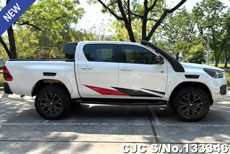 2023 Toyota / Hilux / Revo Stock No. 133346