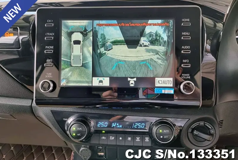 2022 Toyota / Hilux / Revo Stock No. 133351