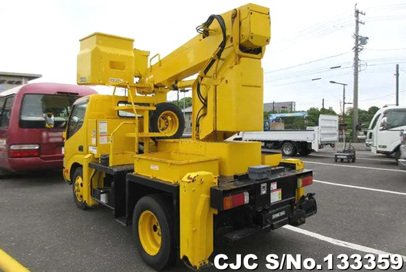 2011 Hino / Dutro Stock No. 133359