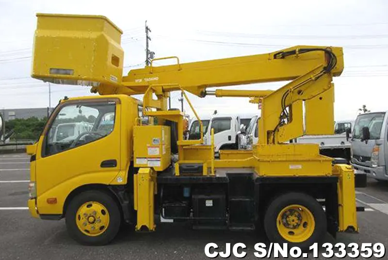 2011 Hino / Dutro Stock No. 133359