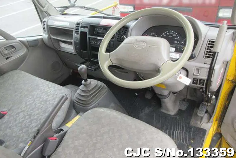 2011 Hino / Dutro Stock No. 133359