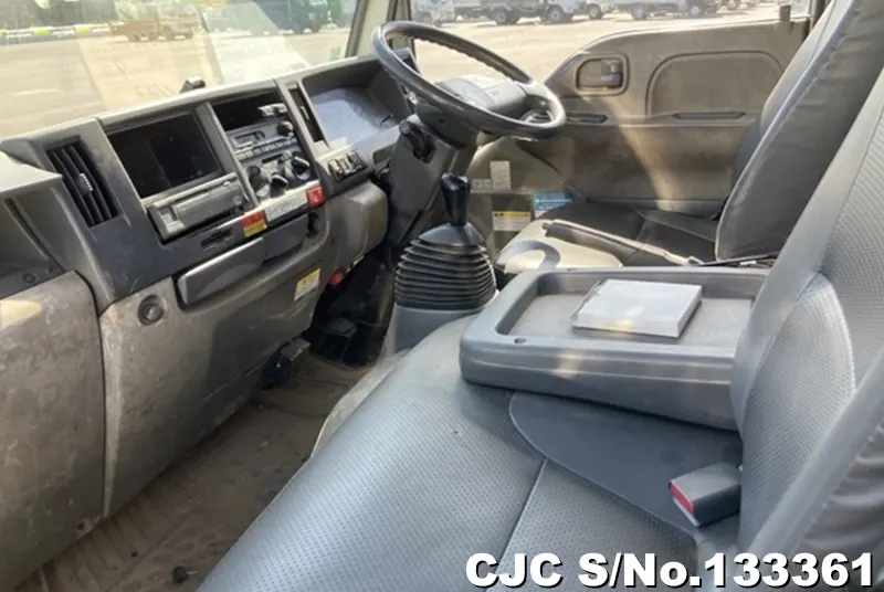 2010 Isuzu / Elf Stock No. 133361