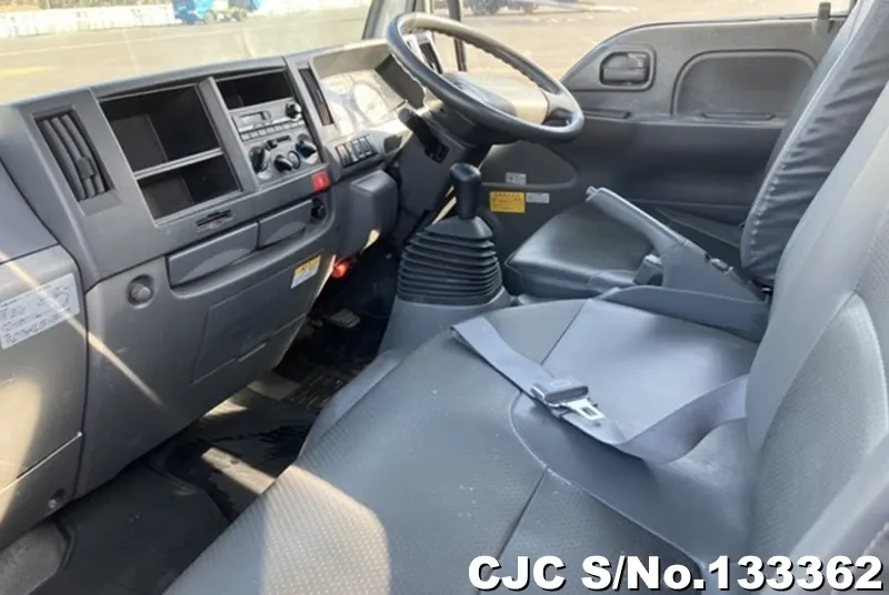 2010 Isuzu / Elf Stock No. 133362