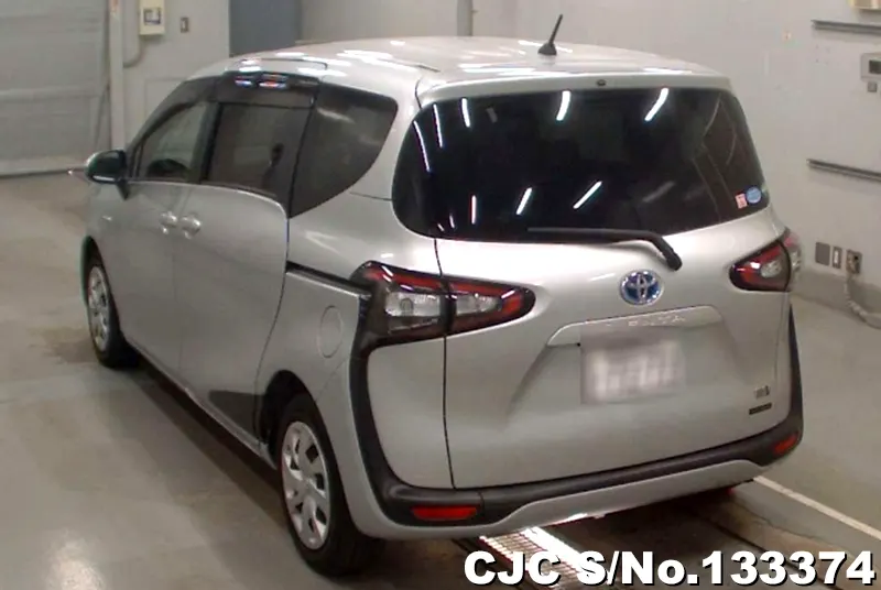2017 Toyota / Sienta Stock No. 133374