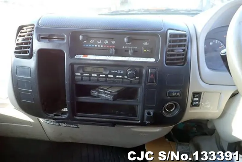 2011 Hino / Dutro Stock No. 133391